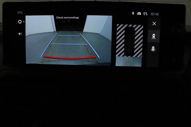 Used Citroën Dispatch 120 HP (88 kW) 2024 White MPV