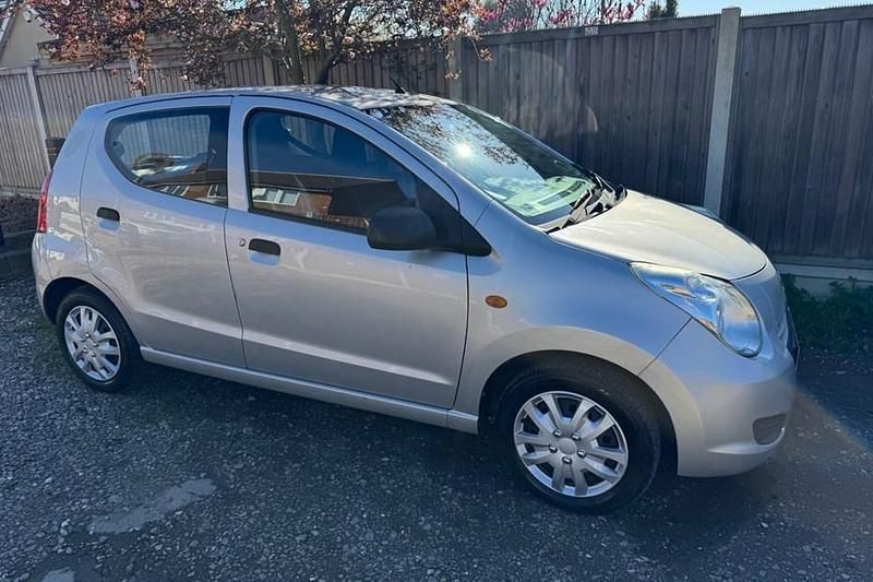 Used Suzuki Alto SZ5 2014 Silver Hatchback