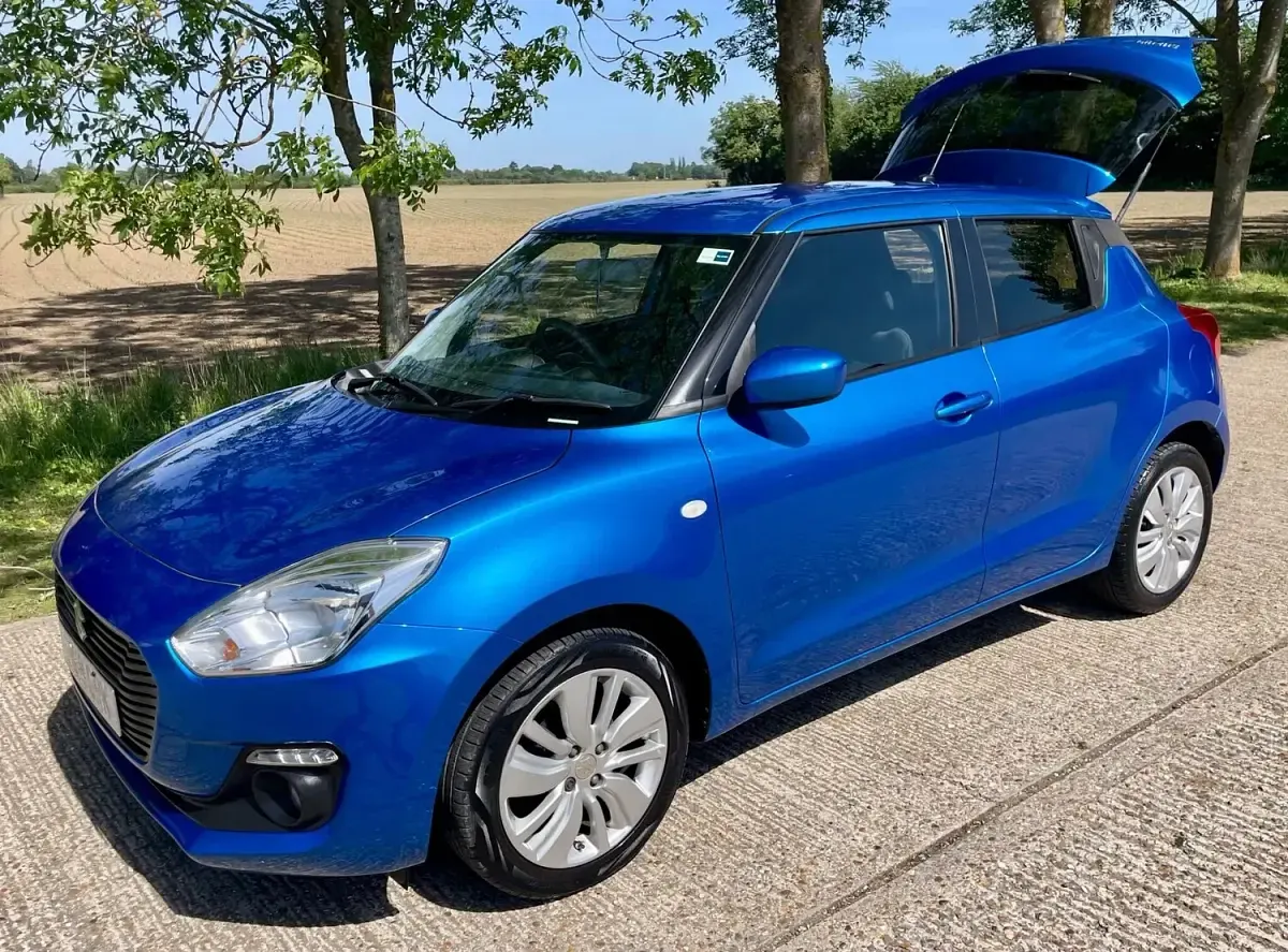 Used Suzuki Swift SZ-T 111 HP (81 kW) 2018 Blue Hatchback