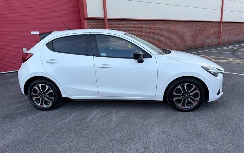 Used Mazda 2 Inclusive 90 HP (66 kW) 2015 Hatchback