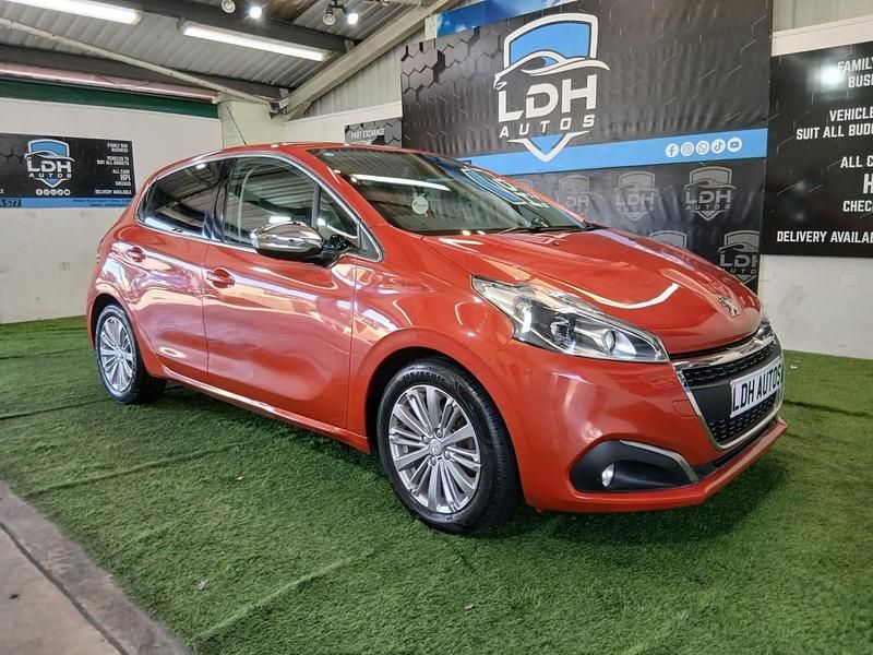 Used Peugeot 208 Allure 2018 Orange Hatchback