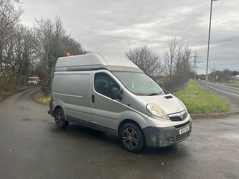 Used Vauxhall Vivaro 90 HP (66 kW) 2012 Silver MPV