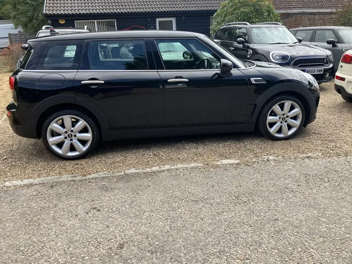 Used Mini Cooper Clubman Exclusive 2019 Black Estate