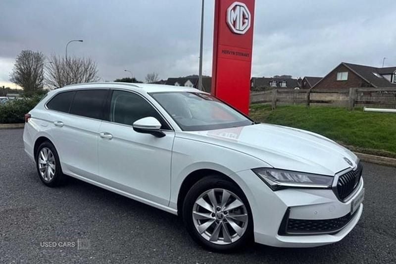 Used Skoda Superb SE Technology 2025 White Estate