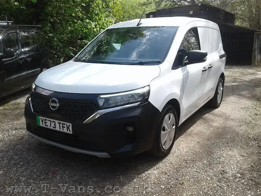 Usado Nissan Townstar Acenta 89 kW (122 HP) 2023 Branco Van