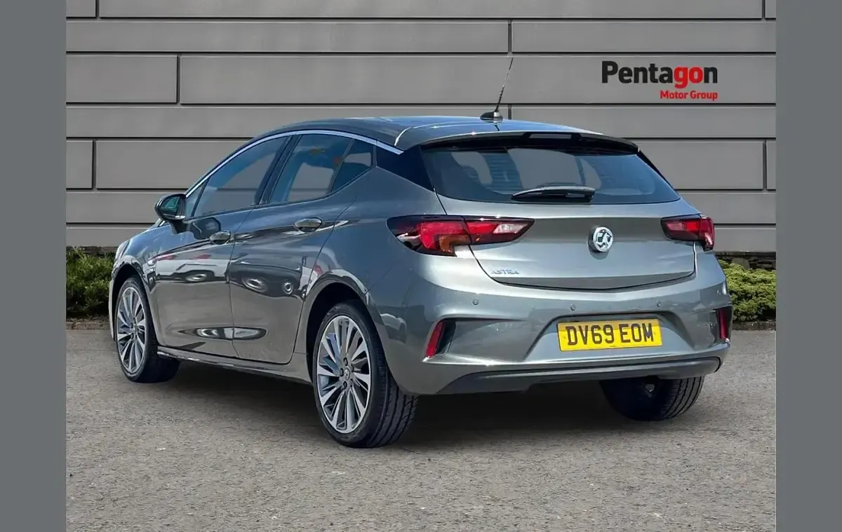 Used Vauxhall Astra SRi 147 HP (108 kW) 2019 Grey Hatchback