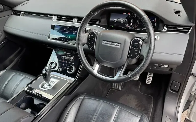 Used Land Rover Range Rover evoque SE Dynamic 182 HP (133 kW) 2020 SUV