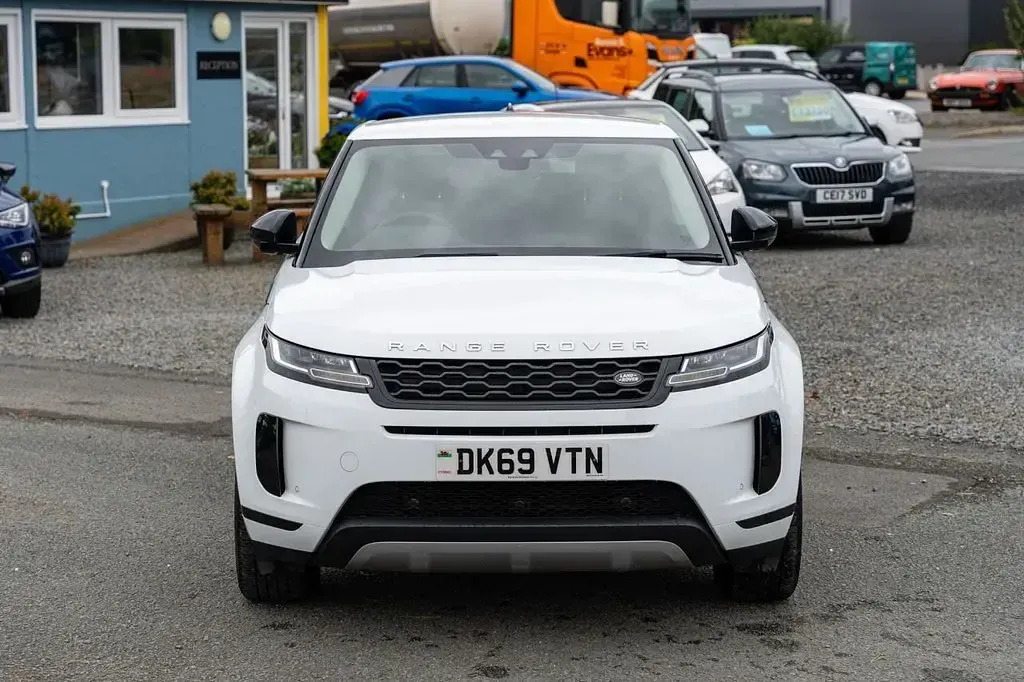 Used Land Rover Range Rover evoque S 150 HP (110 kW) 2019 White SUV