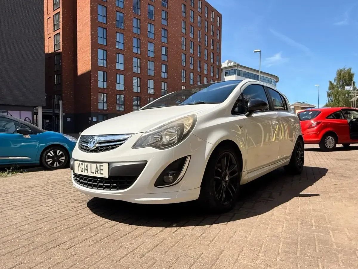 Used Vauxhall Corsa Edition 2014 White Hatchback
