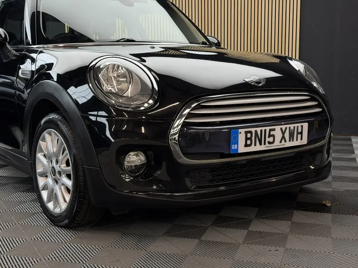Used Mini Cooper D Hatch 116 HP (85 kW) 2015 Black Hatchback