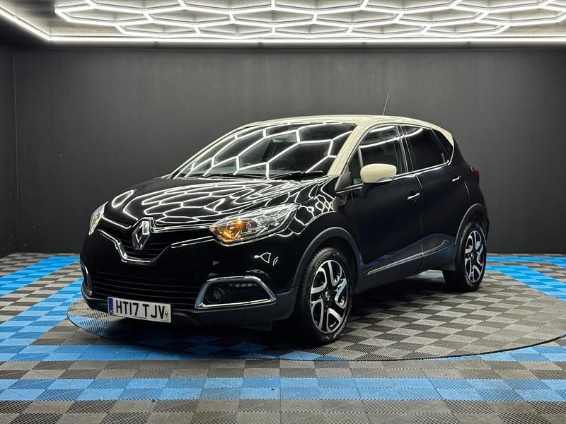 Used Renault Captur Dynamique 2017 Black/cream SUV