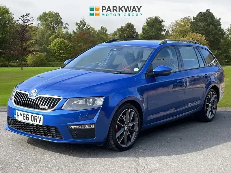 Used Skoda Octavia vRS 150 HP (110 kW) 2016 Blue Estate