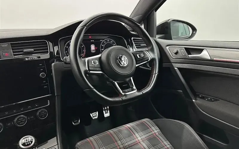 Used VW Golf VII GTI 245 HP (180 kW) 2019 Black Hatchback