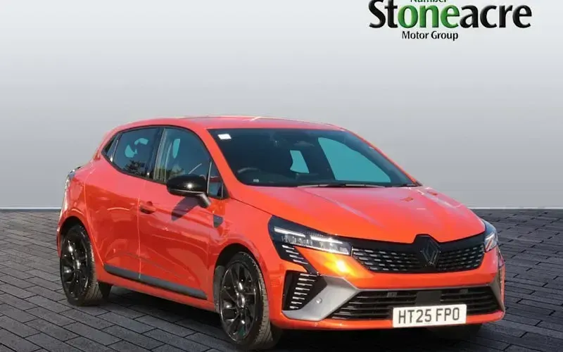 Used Renault Clio Esprit Alpine 90 HP (66 kW) 2025 Hatchback