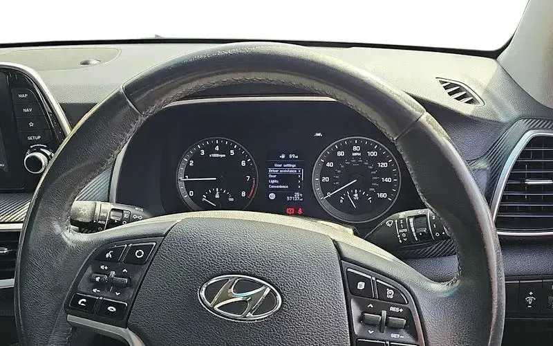 Used Hyundai Tucson SE 132 HP (97 kW) 2018 Grey SUV