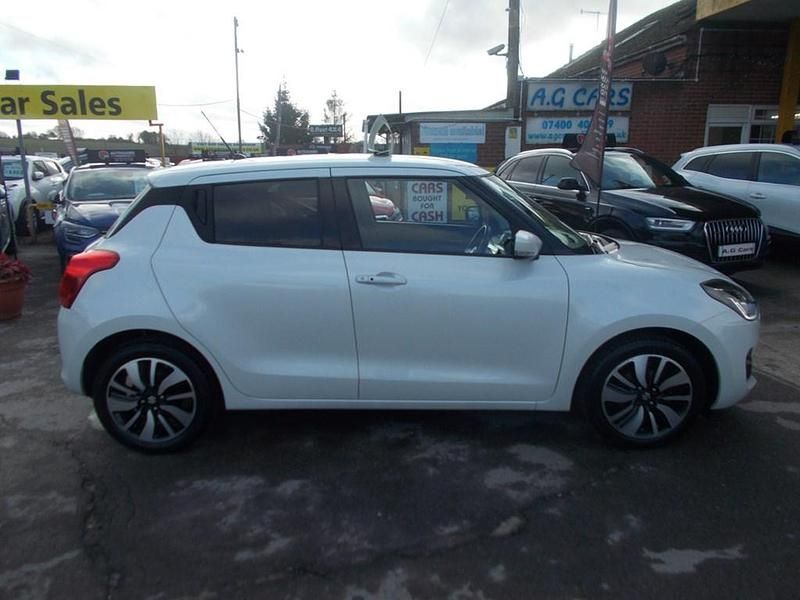 Used Suzuki Swift SZ5 2018 White Hatchback