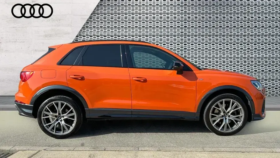 Used Audi Q3 Black Edition 245 HP (180 kW) 2023 Orange SUV