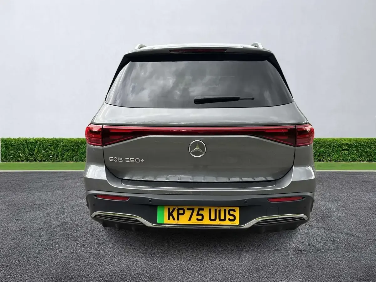 Used Mercedes EQB250+ Executive 139 kW (190 HP) 2025 Grey SUV