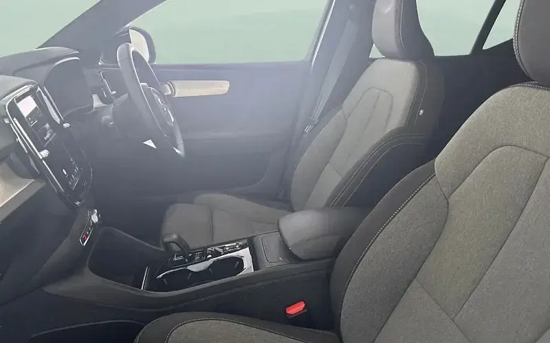 Used Volvo XC40 Plus 163 HP (119 kW) 2026 SUV
