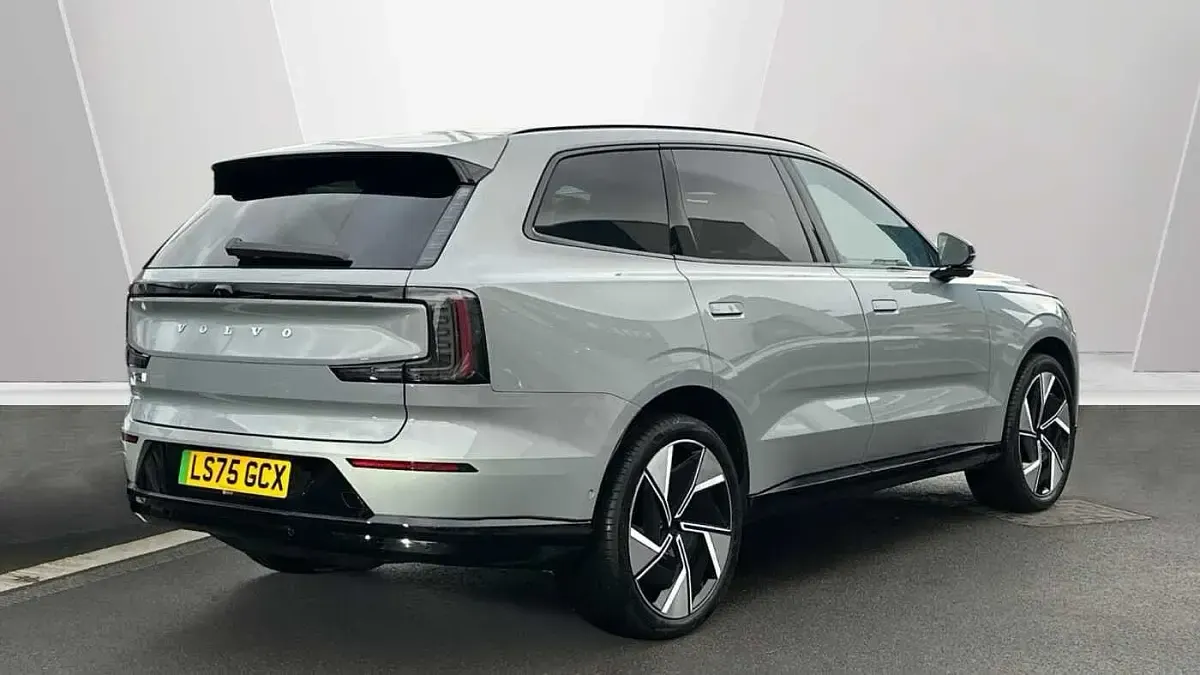 Used Volvo EX90 Performance 380 kW (517 HP) 2025 Grey SUV