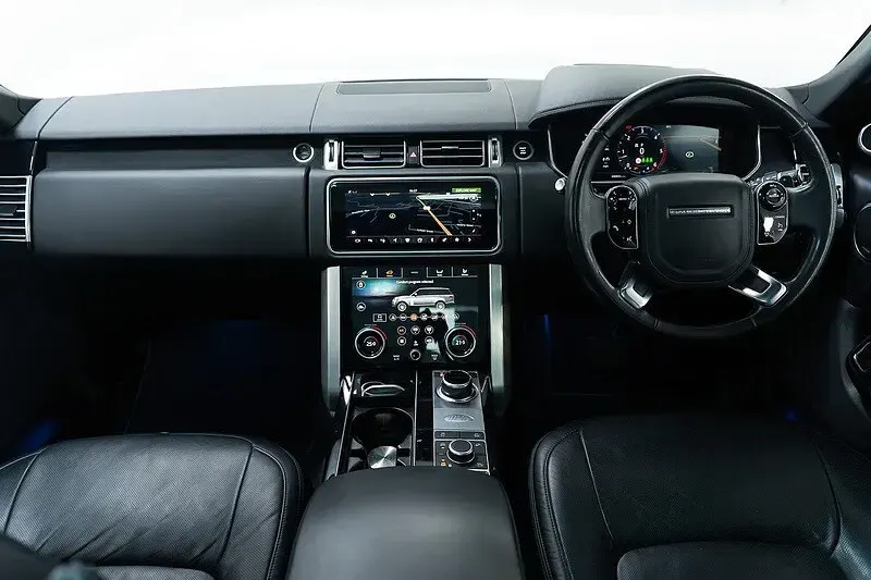 Used Land Rover Range Rover Vogue SE 339 HP (249 kW) 2019 White SUV