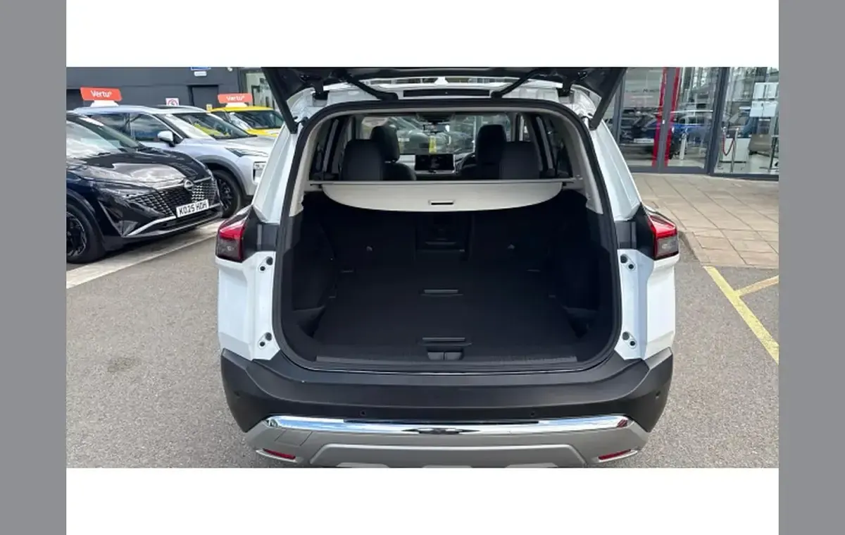 New Nissan X-Trail Tekna 161 HP (118 kW) 2026 White SUV