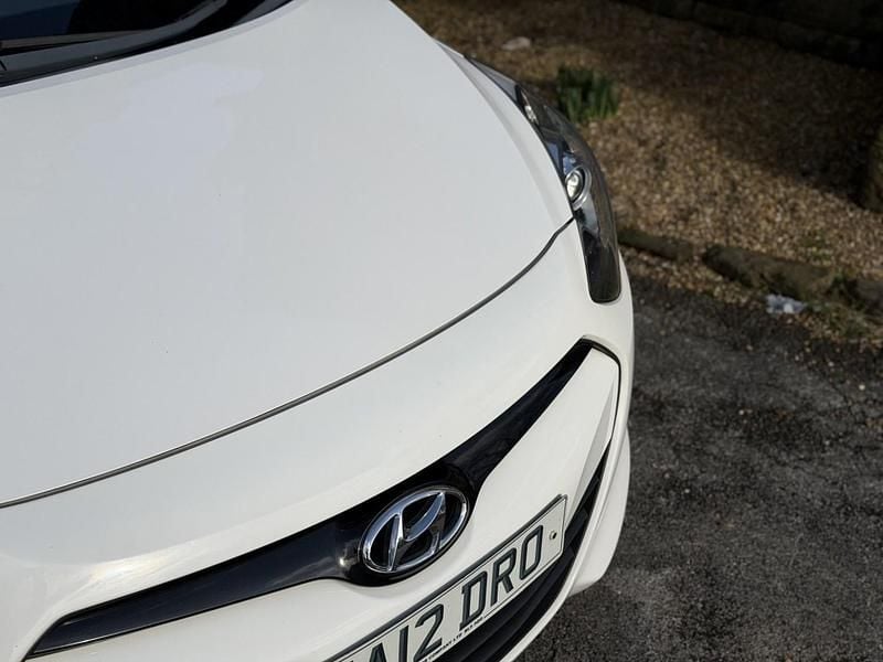 Used Hyundai i30 Classic 2012 White Hatchback