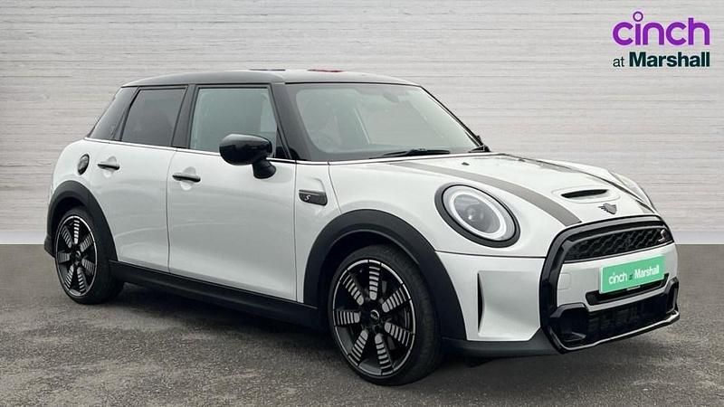 Used Mini Cooper S Exclusive 178 HP (130 kW) 2022 Silver Hatchback
