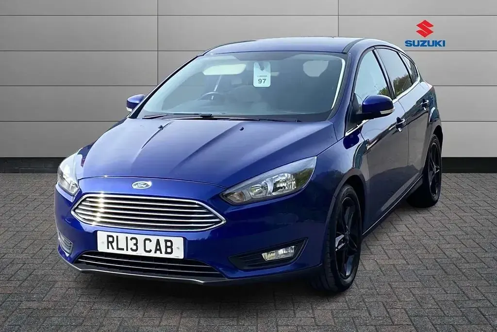 Used Ford Focus Zetec 99 HP (72 kW) 2018 Blue Hatchback