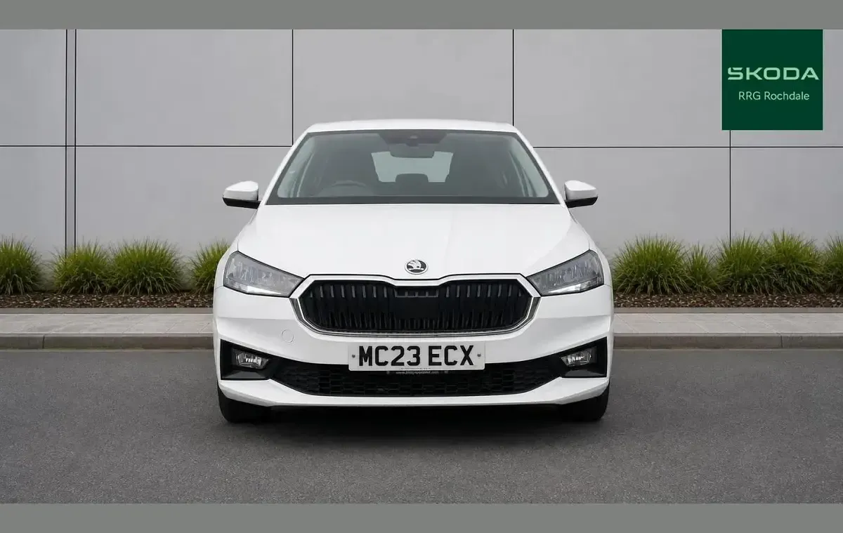 Used Skoda Fabia Comfort 108 HP (79 kW) 2023 White Hatchback