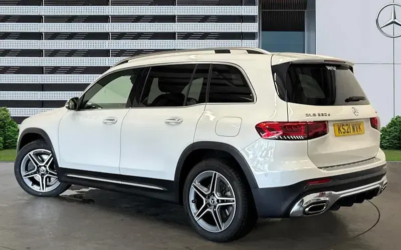 Used Mercedes GLB220 AMG line 190 HP (139 kW) 2021 White SUV