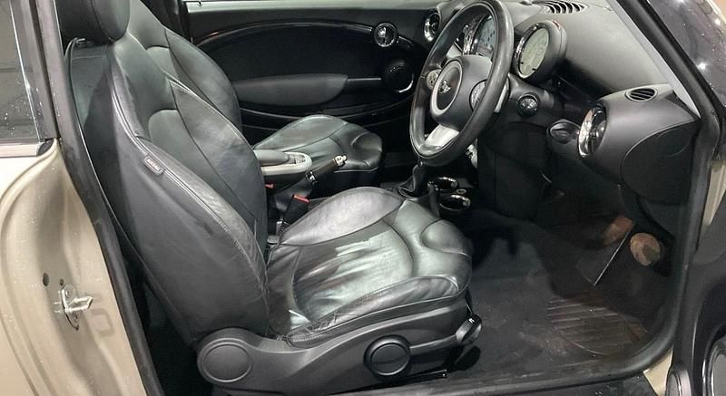 Used Mini Cooper Clubman 2014 Silver Estate