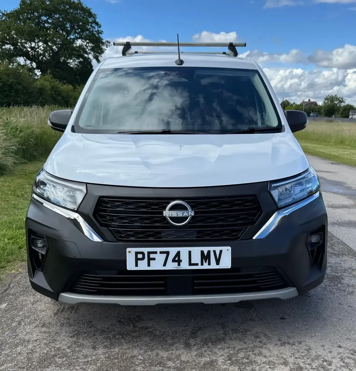 Used Nissan Townstar Acenta 130 HP (95 kW) 2024 White Van