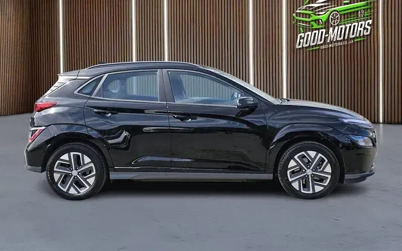 Used Hyundai Kona SE 100 kW (136 HP) 2022 Black SUV
