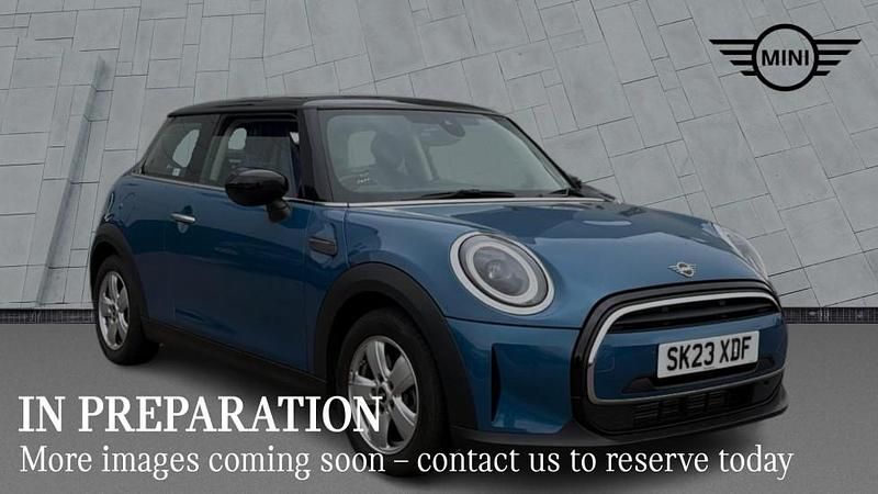 Used Mini Cooper Classic 134 HP (98 kW) 2023 Blue Hatchback