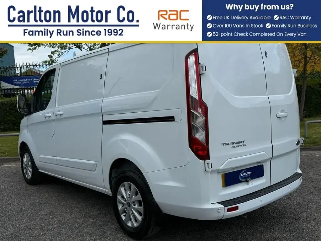 Used Ford Transit Custom Limited 130 HP (95 kW) 2022 White Van