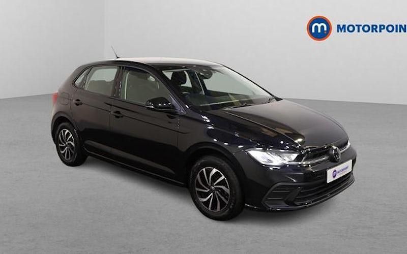 Used VW Polo Life 80 HP (58 kW) 2024 Black Hatchback