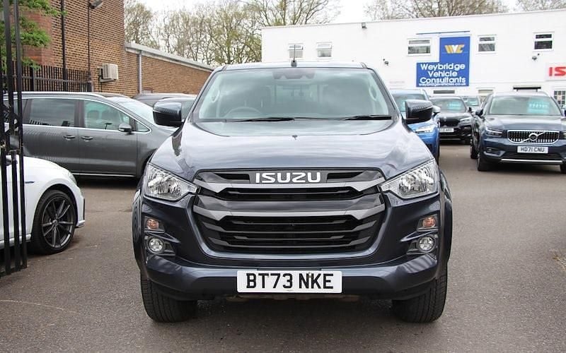Used Isuzu D-Max 165 HP (121 kW) 2024 Pickup