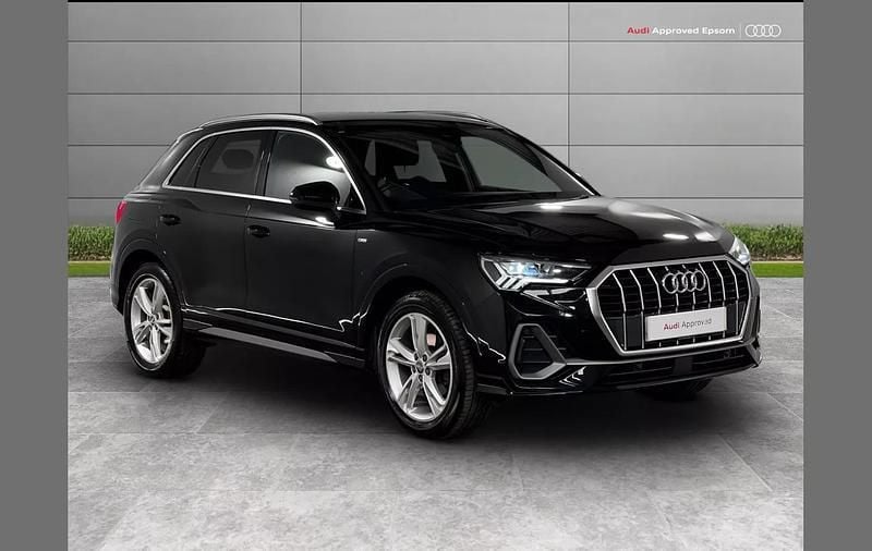 Mythos black, metallic Used 2020 Audi Q3 S-Line SUV | £25,770 (Fair price) - Image 1/4