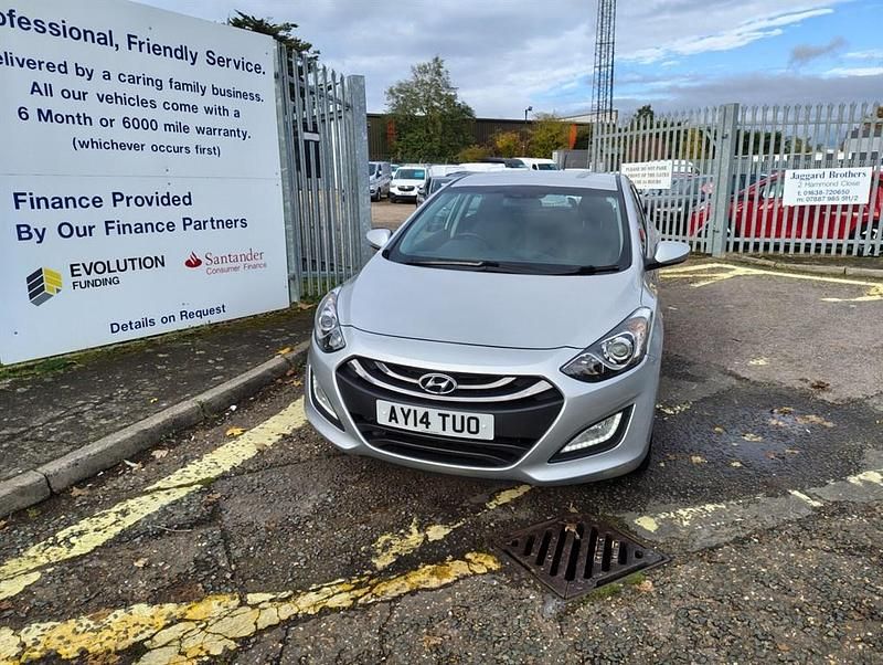 Silver Used 2014 Hyundai i30 Edition Hatchback | £6,695 (A bit pricey) - Image 1/4