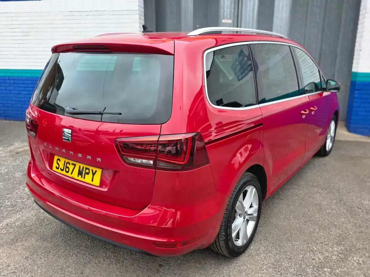 Used Seat Alhambra XCELLENCE 177 HP (130 kW) 2017 Red MPV