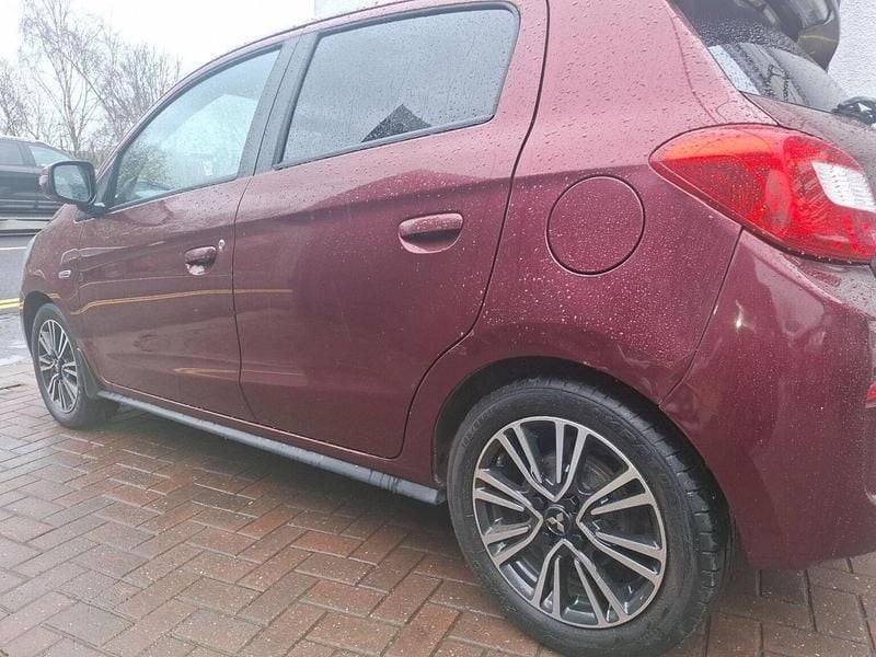 Used Mitsubishi Mirage 79 HP (58 kW) 2016 Mauve/purple Hatchback