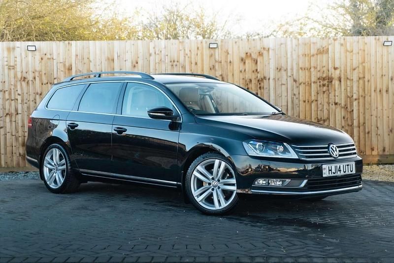 Black Used 2014 VW Passat Executive Estate | £8,470 (A bit pricey) - Image 1/4