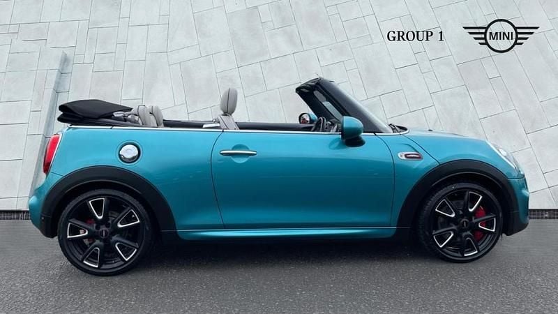 Used Mini John Cooper Works 228 HP (167 kW) 2018 Green Hatchback