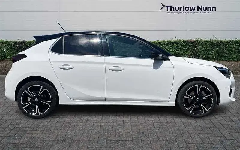 Used Vauxhall Corsa Ultimate 131 HP (96 kW) 2023 Arctic white Hatchback