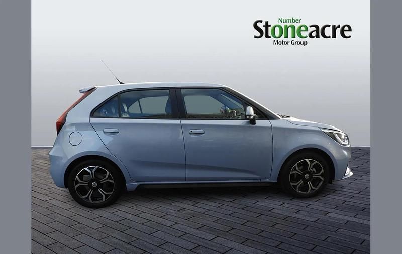 Used MG MG3 Exclusive 106 HP (77 kW) 2024 Silver Hatchback