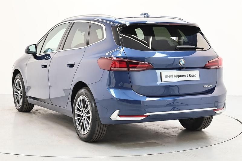 Used BMW 220 Active Tourer Luxury Line 168 HP (123 kW) 2022 Blue MPV