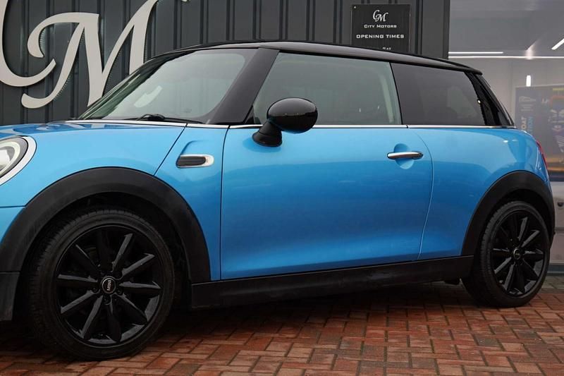 Used Mini Cooper D Hatch 2018 Blue Hatchback
