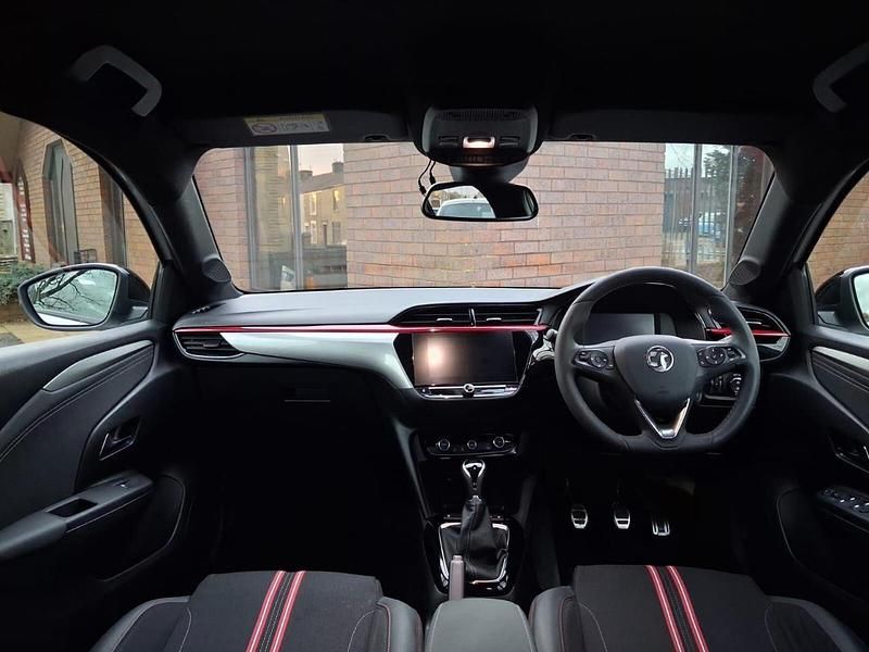 Used Vauxhall Corsa GS Line 74 HP (54 kW) 2022 White Hatchback