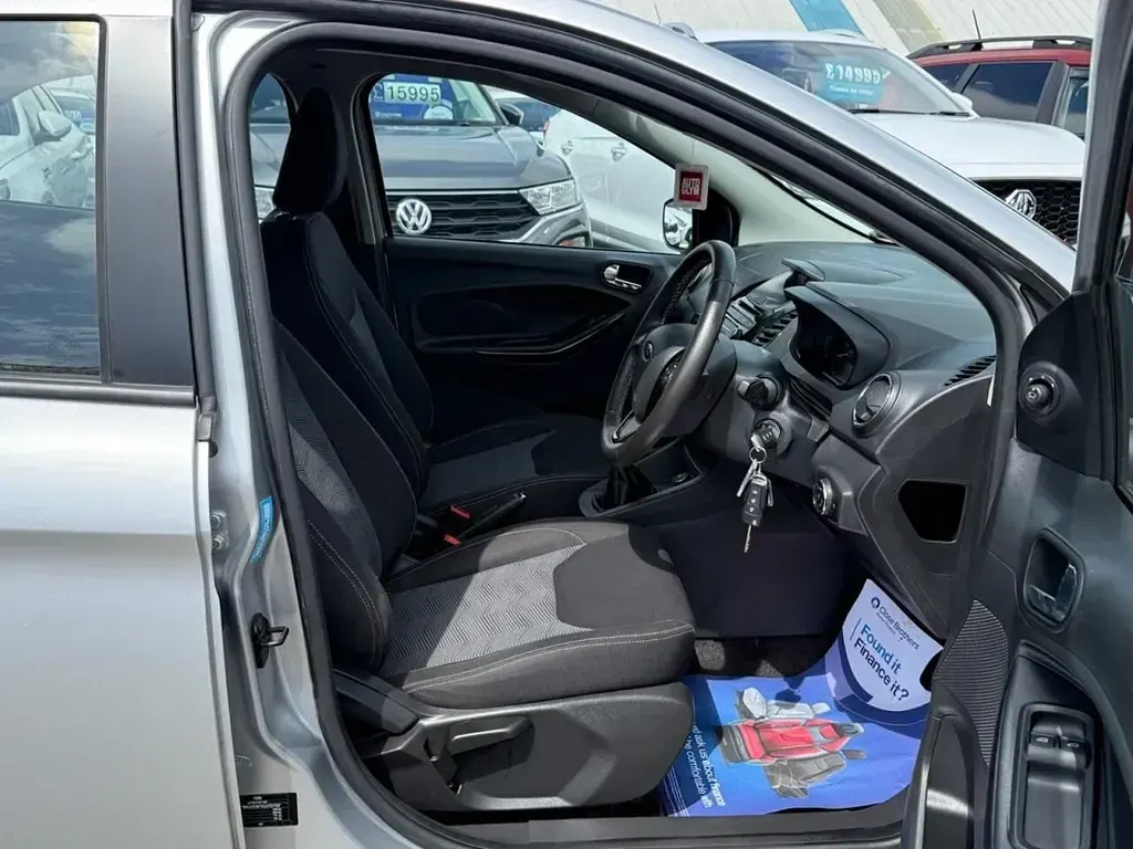 Used Ford Ka Plus Zetec 85 HP (62 kW) 2017 Silver Hatchback